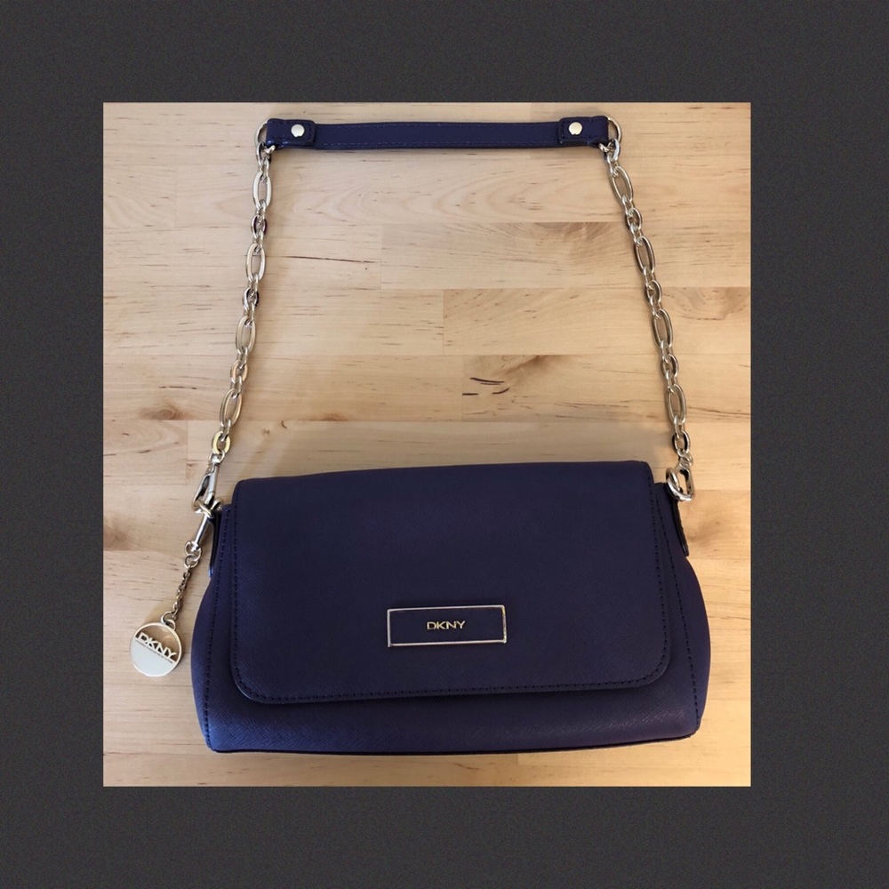 NWOT DKNY Bag w/dustbag